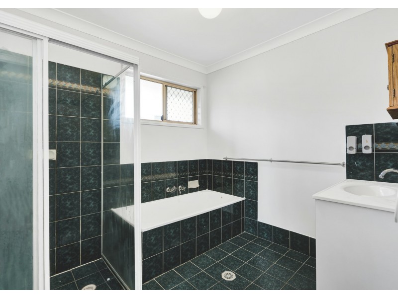 118 Castile Crescent, Edens Landing QLD 4207