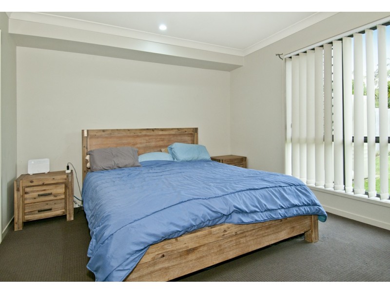 8 Barrington Cct, Waterford QLD 4133