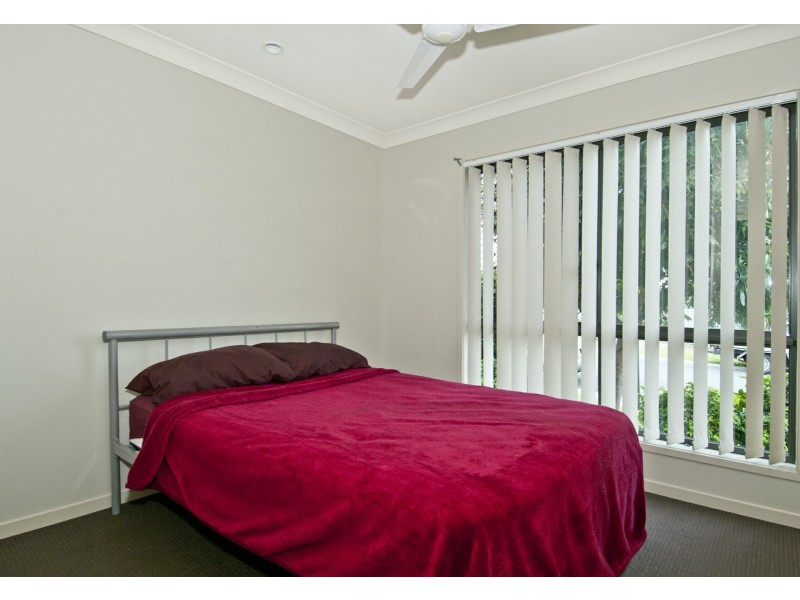 8 Barrington Cct, Waterford QLD 4133