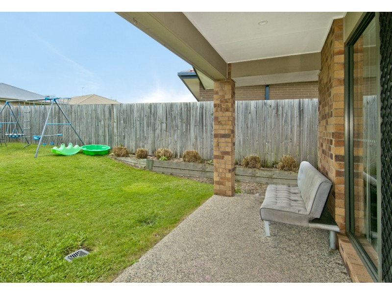 8 Barrington Cct, Waterford QLD 4133