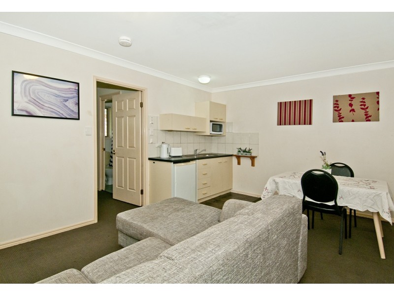 3/8 Page Street, Bethania QLD 4205