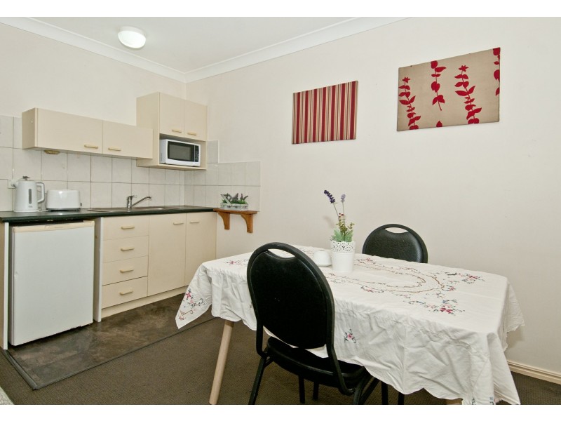 3/8 Page Street, Bethania QLD 4205