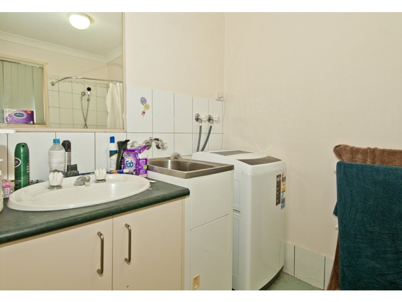 3/8 Page Street, Bethania QLD 4205