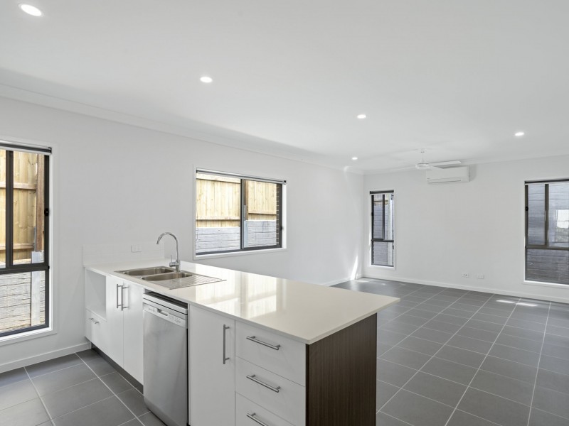 9 Heron Lane, Bahrs Scrub QLD 4207