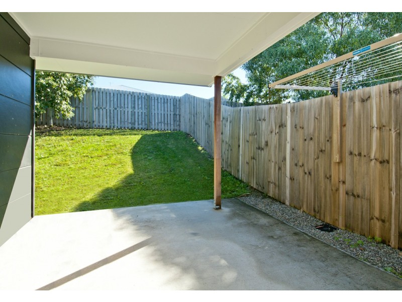 92 Pepper Tree, Holmview QLD 4207