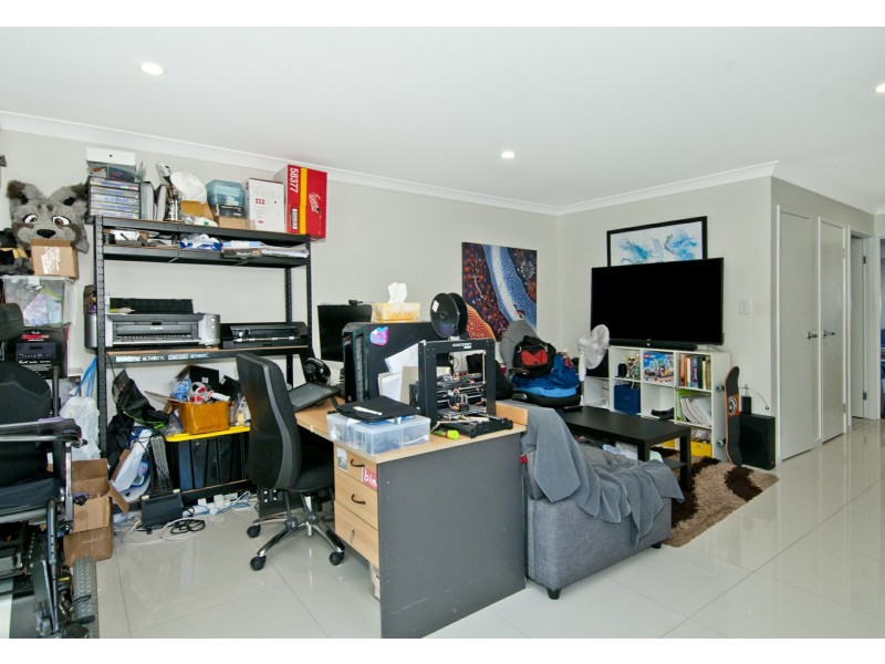 92 Pepper Tree, Holmview QLD 4207