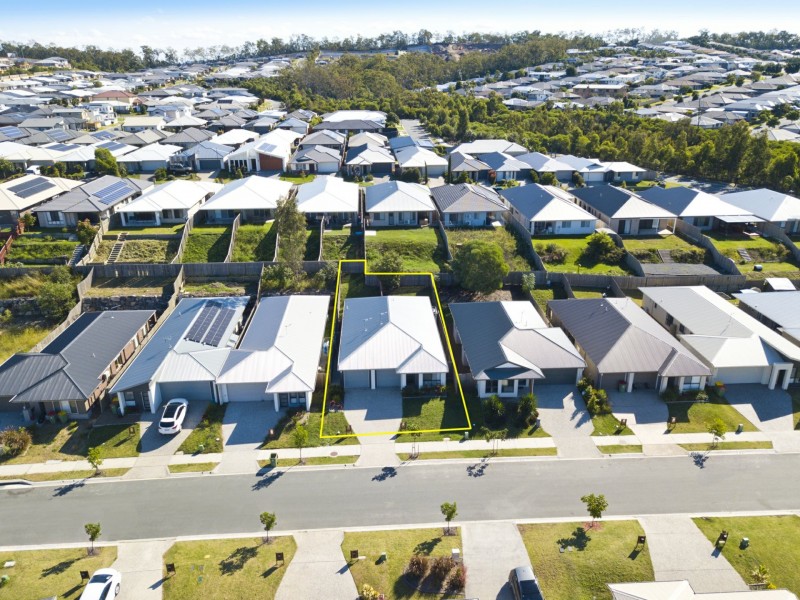 92 Pepper Tree, Holmview QLD 4207