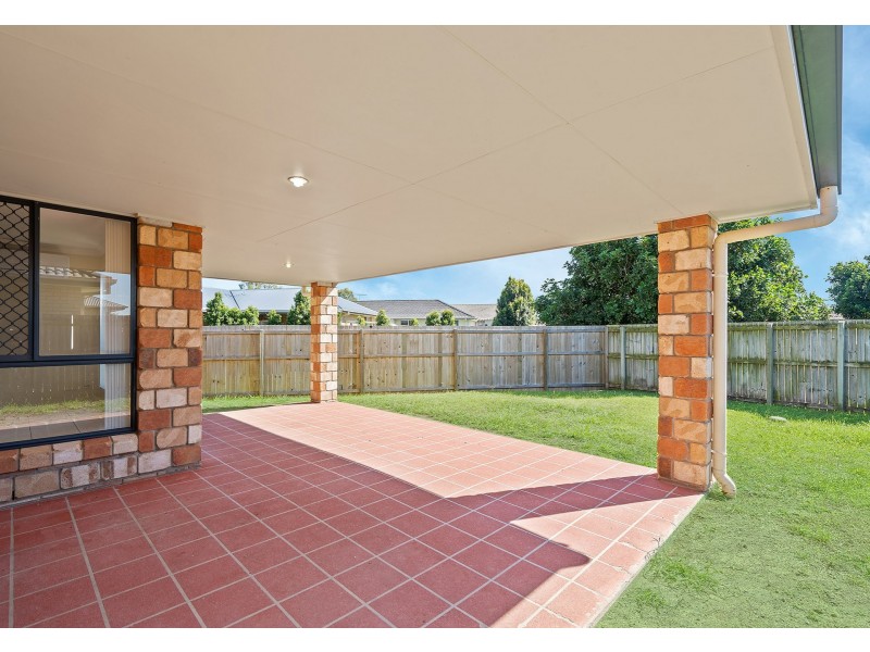 38 Lake Manchester Steet, Logan Reserve QLD 4133