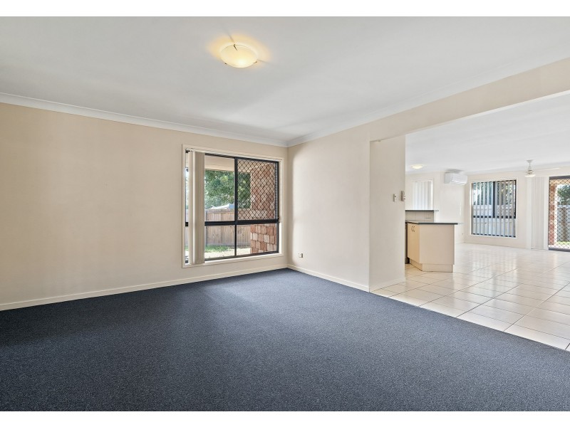 38 Lake Manchester Steet, Logan Reserve QLD 4133