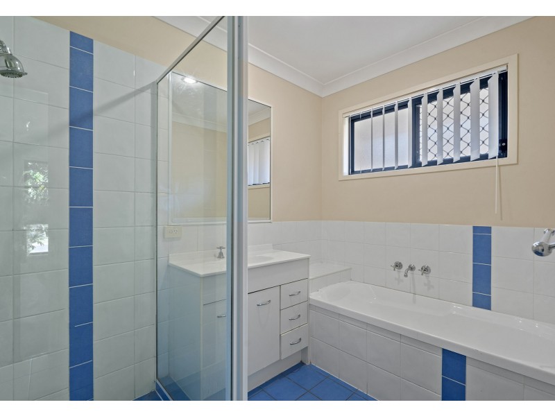 38 Lake Manchester Steet, Logan Reserve QLD 4133