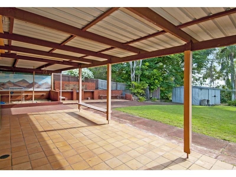 39 Lima Street, Edens Landing QLD 4207