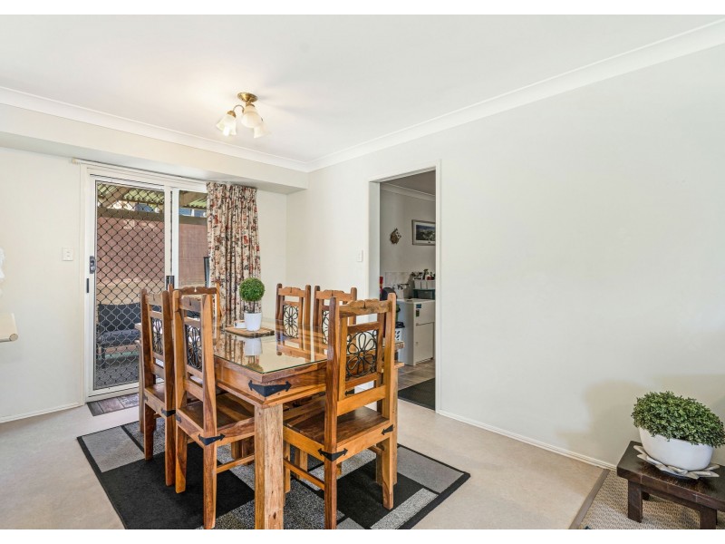 64 Tallagandra Rd, Beenleigh QLD 4207