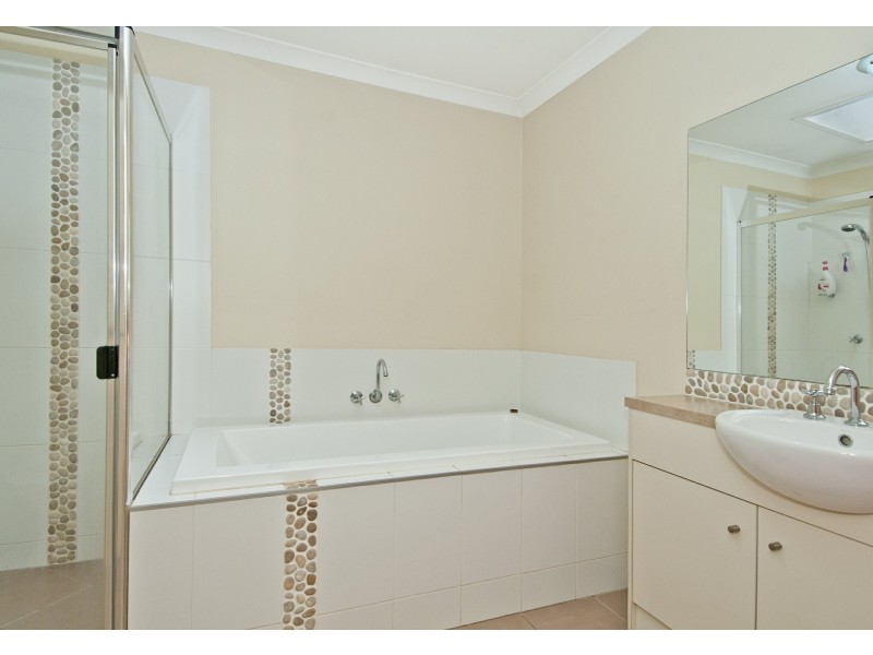 1/30 Wyndham Circuit, Holmview QLD 4207