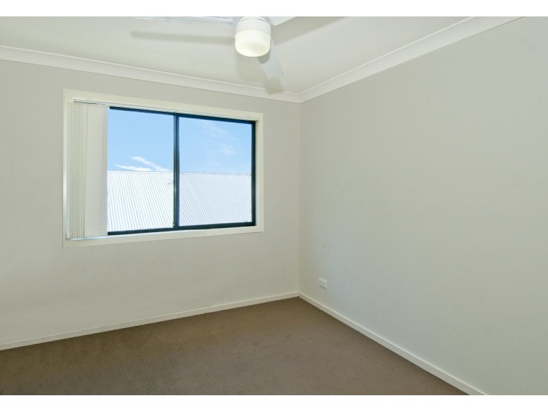 Unit 2/18-20 Frankland Avenue, Waterford QLD 4133