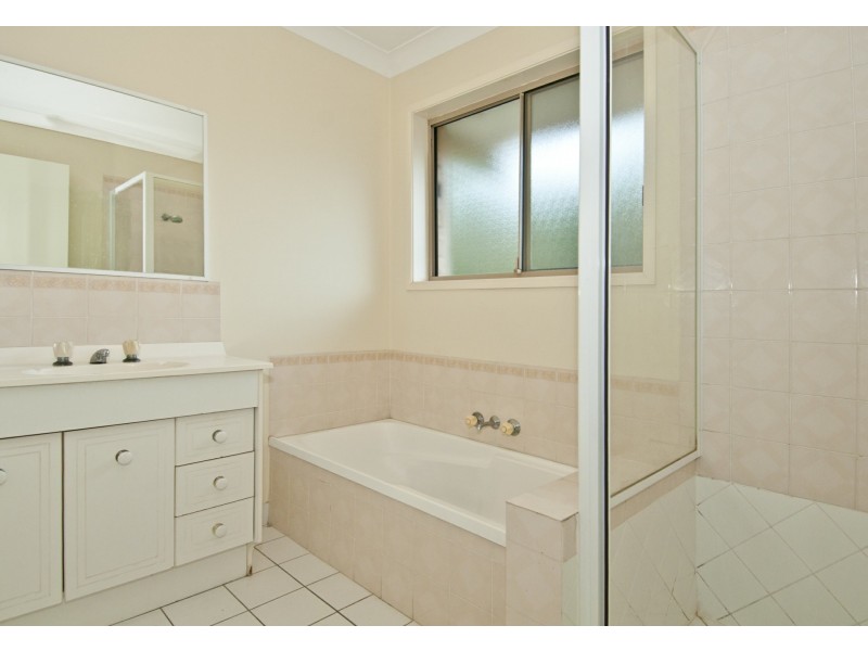 28/125 Overland Dr, Edens Landing QLD 4207