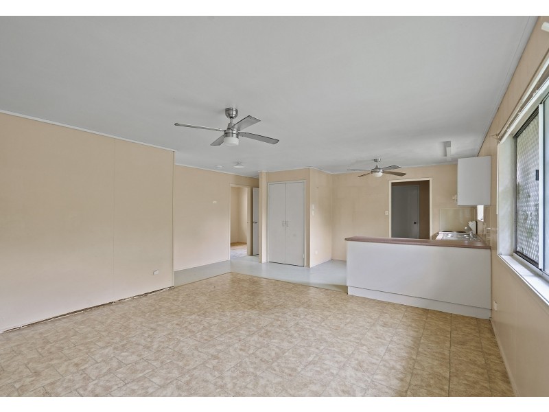 16 Maurice Court, Eagleby QLD 4207