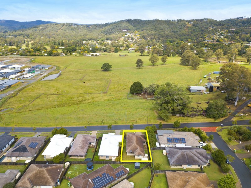 52 Belivah Road, Bahrs Scrub QLD 4207