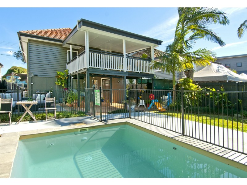 45 Pleystowe Crescent, Hendra QLD 4011