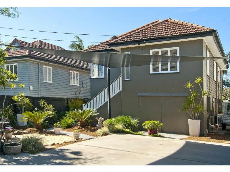 45 Pleystowe Crescent, Hendra QLD 4011