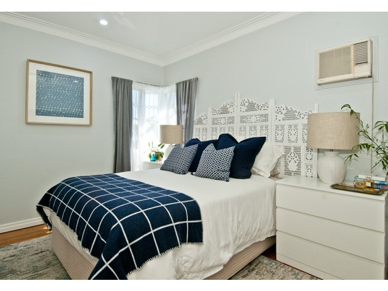 45 Pleystowe Crescent, Hendra QLD 4011