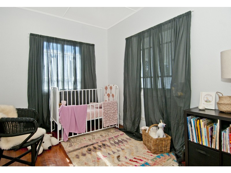 45 Pleystowe Crescent, Hendra QLD 4011