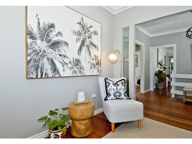 45 Pleystowe Crescent, Hendra QLD 4011