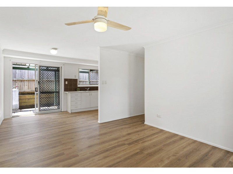 36 Dongarven Drive, Eagleby QLD 4207