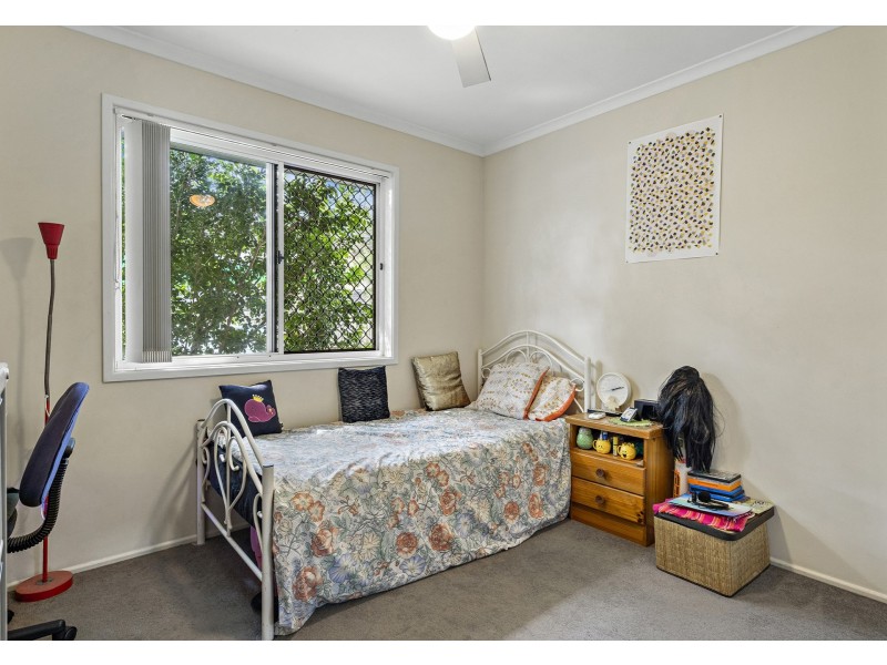 9 Beetson Court, Eagleby QLD 4207