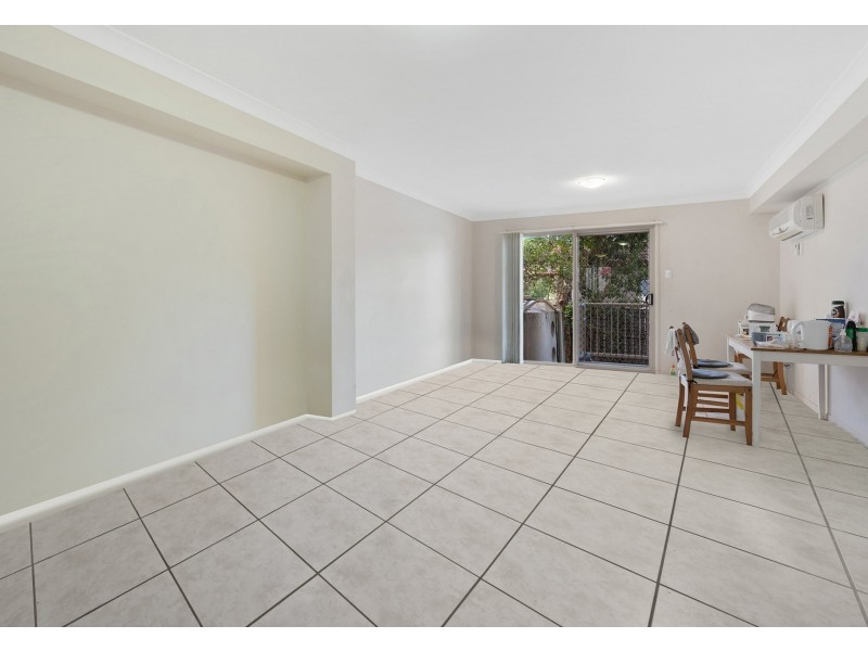 Unit 8/147 Fryar Road, Eagleby QLD 4207
