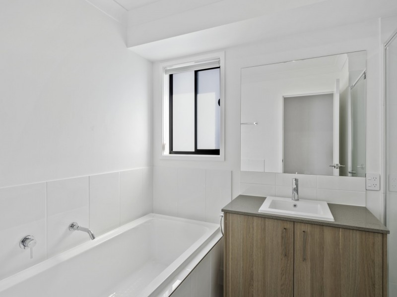 31 Jim Davidson Blvd, Belivah QLD 4207