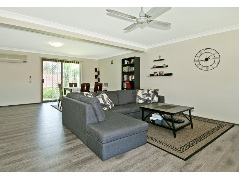 3/15 Lane Ct, Mount Warren Park QLD 4207