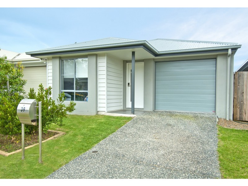 39 Samford Drive, Holmview QLD 4207