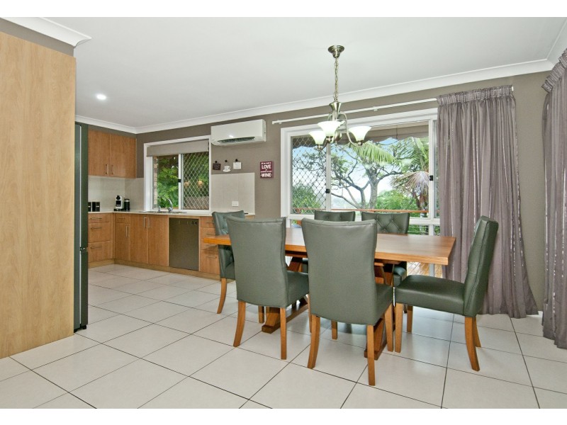 6 Jager Place, Edens Landing QLD 4207