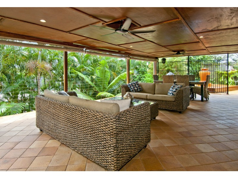 6 Jager Place, Edens Landing QLD 4207