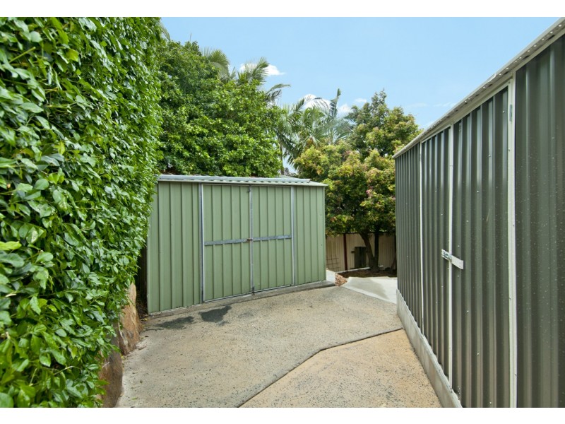 6 Jager Place, Edens Landing QLD 4207