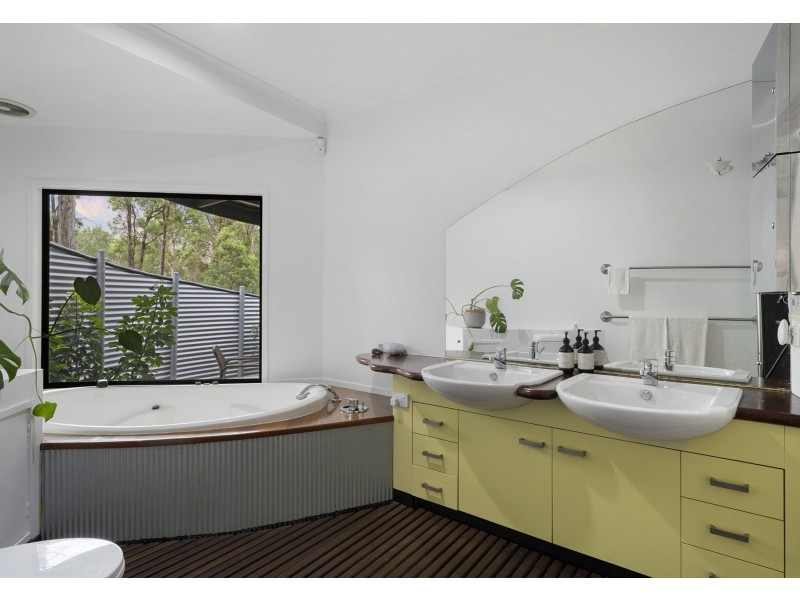29 Lynette Court, Buccan QLD 4207
