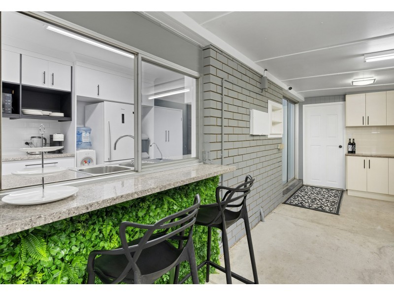 17 Rochester Drive, Mount Warren Park QLD 4207