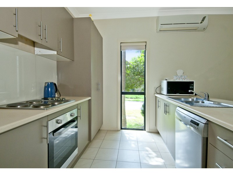 1/46 Woodlands Boulevard, Waterford QLD 4133