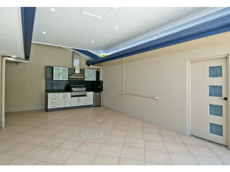 27 Cotswold Street, Mount Warren Park QLD 4207