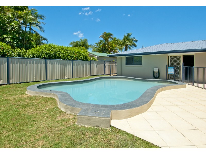 27 Cotswold Street, Mount Warren Park QLD 4207