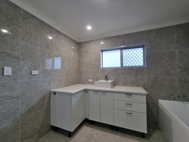 84 Herses Road, Eagleby QLD 4207