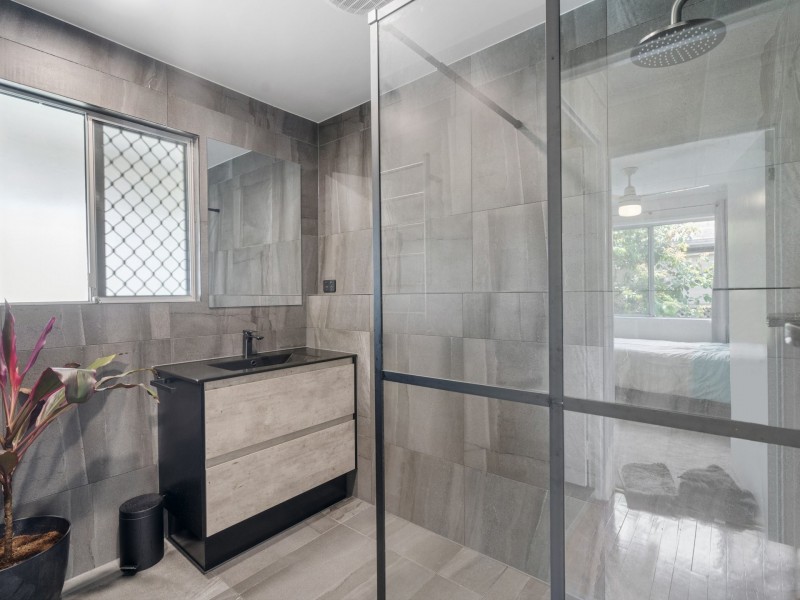 5 Jeetho Street, Holmview QLD 4207