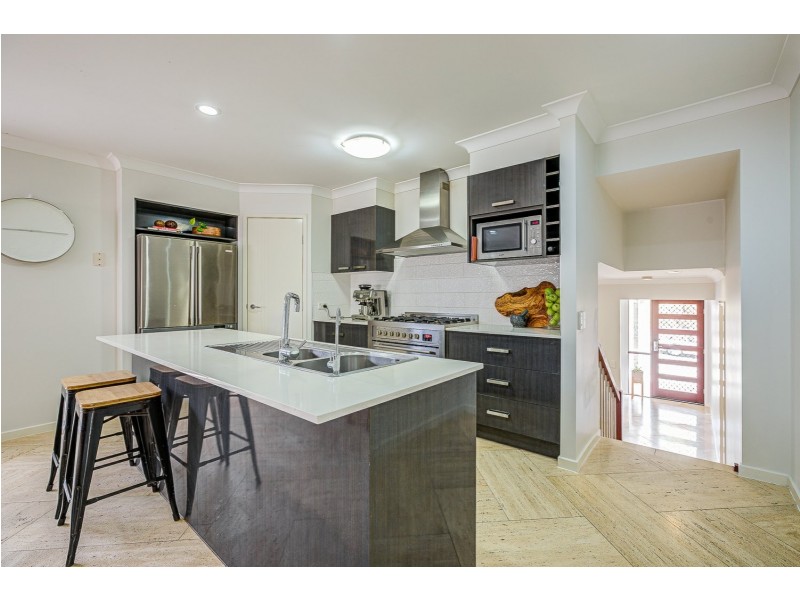 6 Undara Place, Waterford QLD 4133