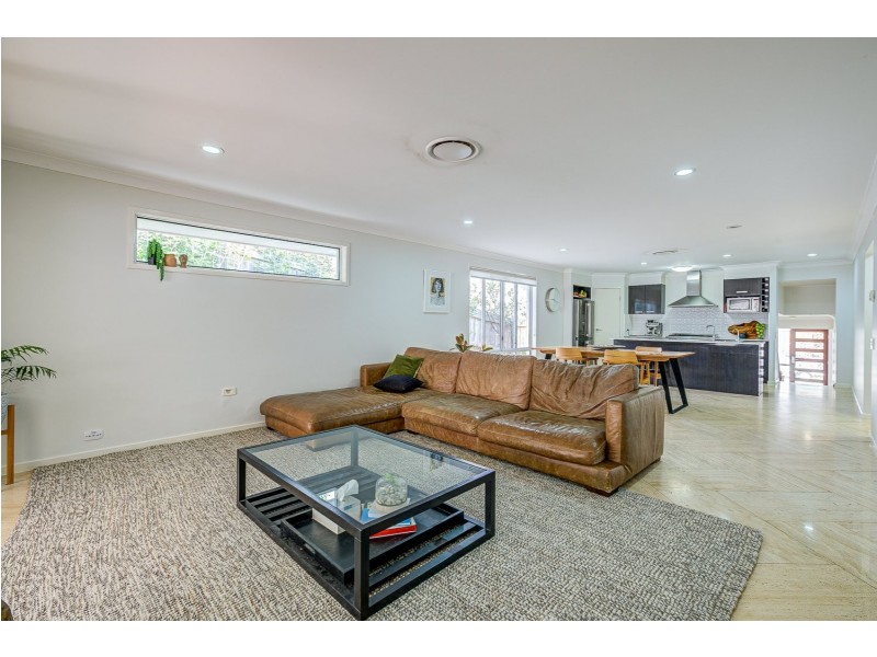 6 Undara Place, Waterford QLD 4133