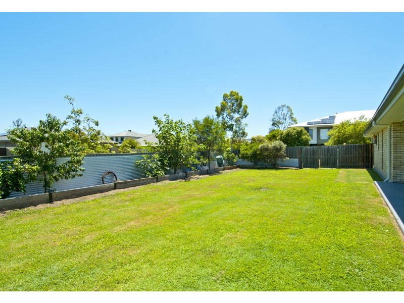 1 Peak Lane, Yarrabilba QLD 4207