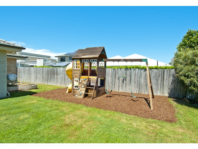 1 Peak Lane, Yarrabilba QLD 4207