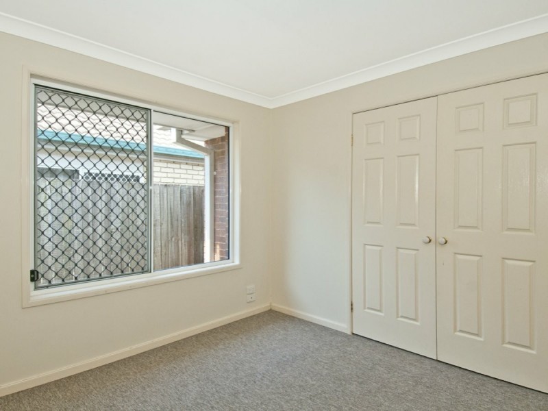 8 Peachface Street, Loganlea QLD 4131