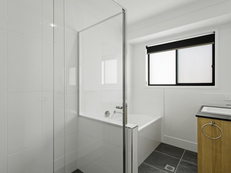 319 Tallagandra Road, Holmview QLD 4207