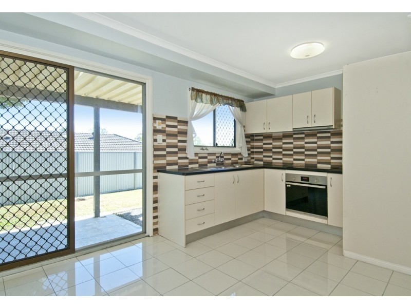 5 Lima Street, Edens Landing QLD 4207