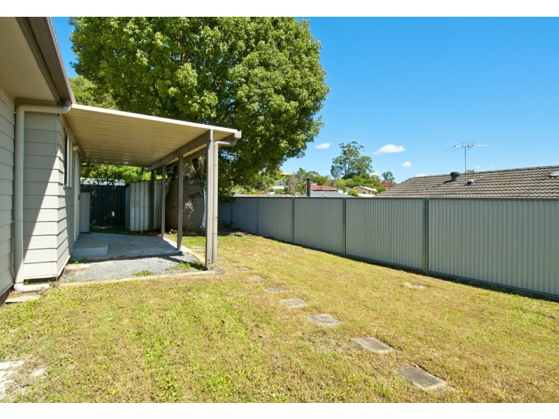 5 Lima Street, Edens Landing QLD 4207